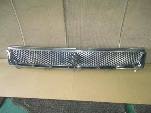 [Used]Radiator Grille SUZUKI Every 2007 ABA-DA64W 7171368HC00PG - BE ...