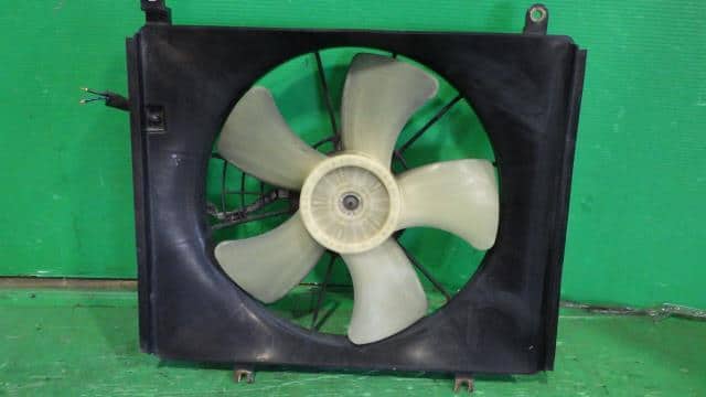 ジムニー TA-JB23W 電動ファン 168000-3710 17120-81AA1 Used]Jimny TA-JB23W train movement fan XG 4WD 26 U 168000-3710