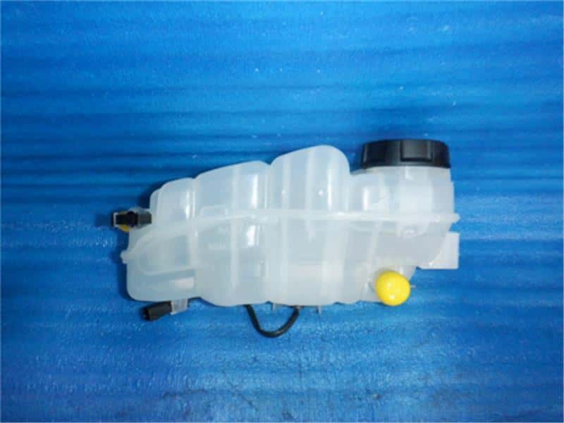 [Used]Coolant Reservoir Tank VOLVO Volvo 40 series 2018 CBA-MB420XC ...
