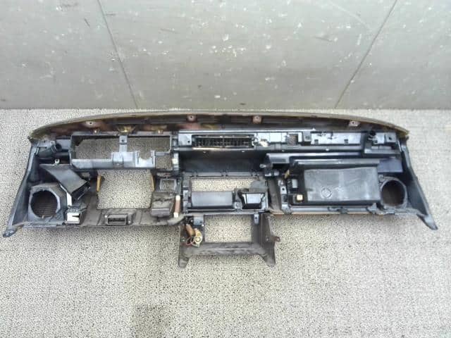 [Used]Instrument Panel TOYOTA Crown 1985 N-LS120 - BE FORWARD Auto Parts