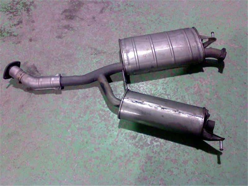 Used]Exhaust Center Muffler TOYOTA Chaser 1998 E-JZX100 1742046291
