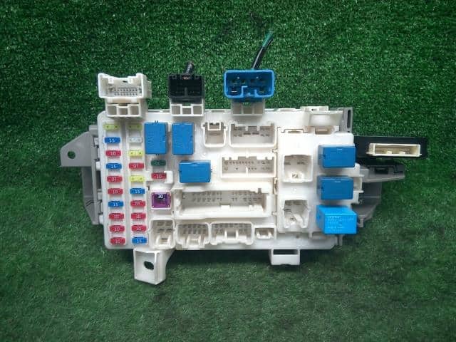 [Used]Fuse Box SUZUKI Lapin 2013 DBA-HE22S 3678085K30 - BE FORWARD Auto ...