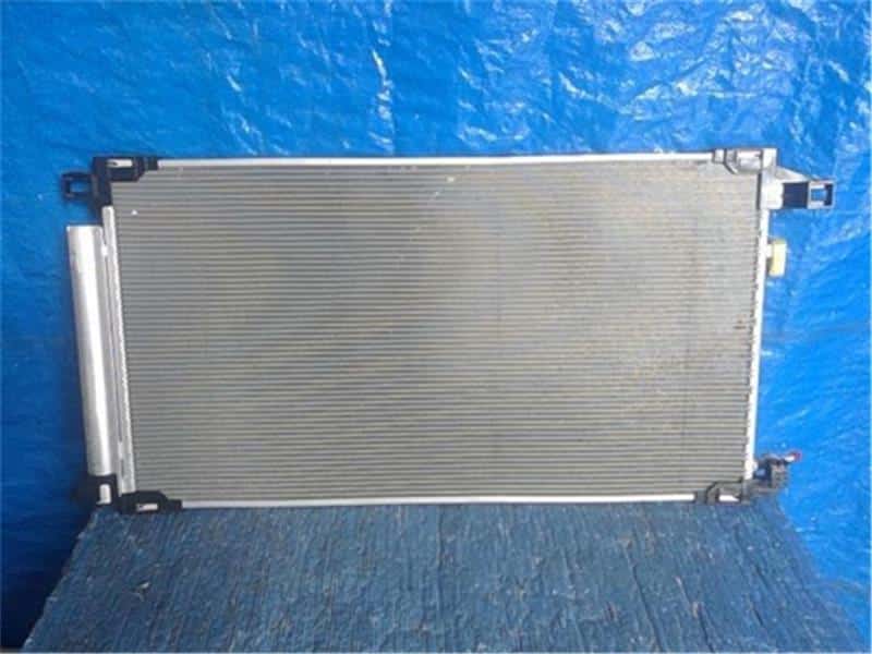 Used]A/C Condenser TOYOTA Prius 2018 DAA-ZVW51 8846010320 - BE