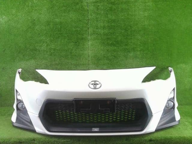 Used]Front Bumper TOYOTA 86 2013 DBA-ZN6 SU00301481 - BE FORWARD