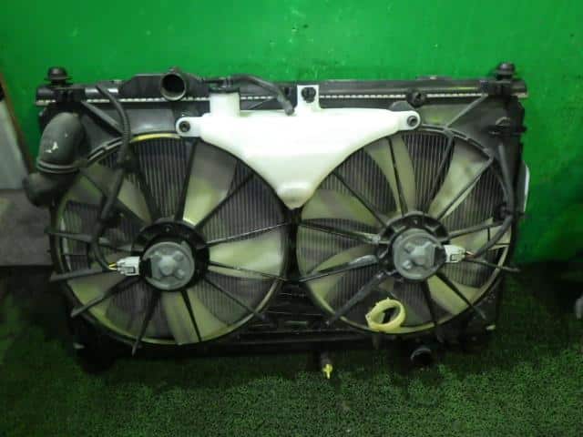 [Used]Radiator TOYOTA Mark X 2006 DBA-GRX120 1640031370 - BE FORWARD ...
