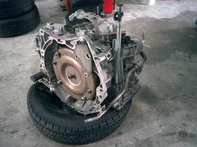Used]Automatic Transmission NISSAN Serena 2010 DBA-C25 - BE