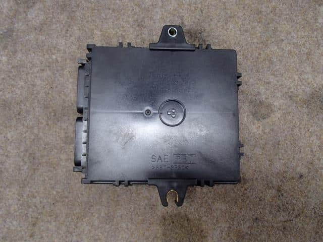 Used]Engine Control Unit / ECU EVERY DA64V 33920-68HB0 - BE