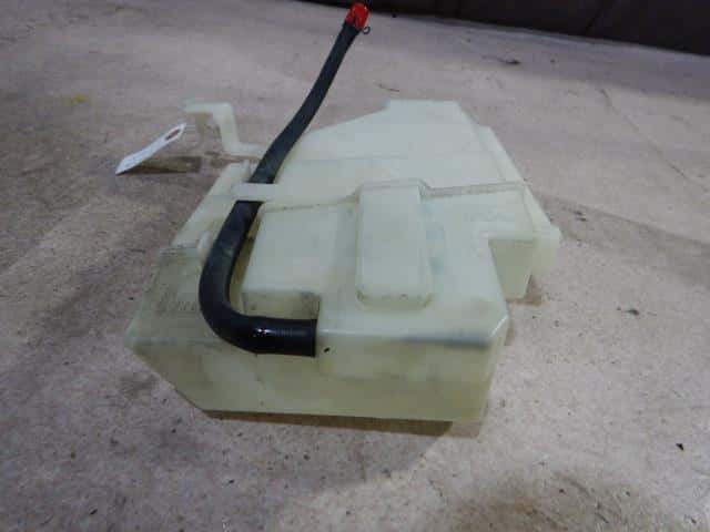 NISSAN Genuine Parts Reservoir Tank – Fits Elgrand & High Standard Ambulance Models (1997-2005)