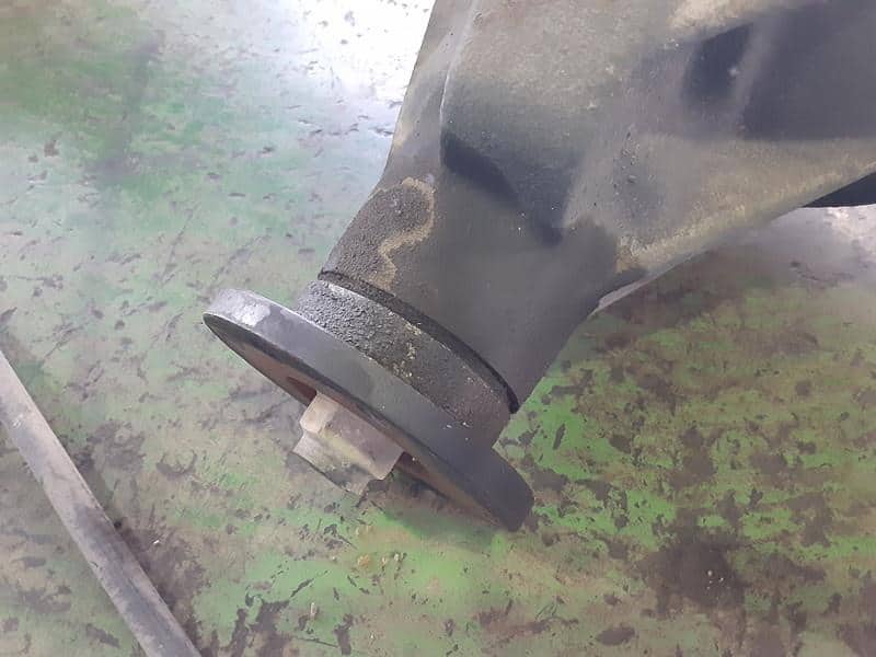 [Used]Rear Differential Housing Assembly SUZUKI Carry 2001 GD-DB52T ...