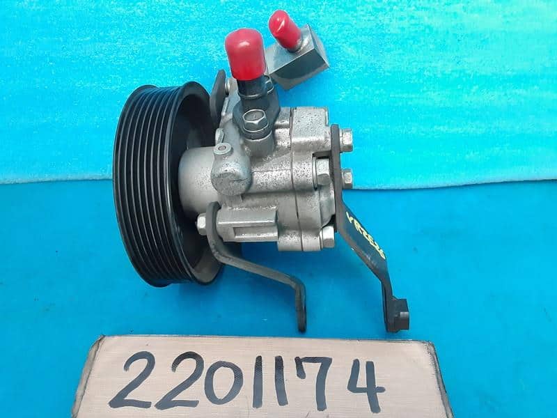 [Used]Power Steering Pump NISSAN Nv350 caravan 2016 CBFVR2E26