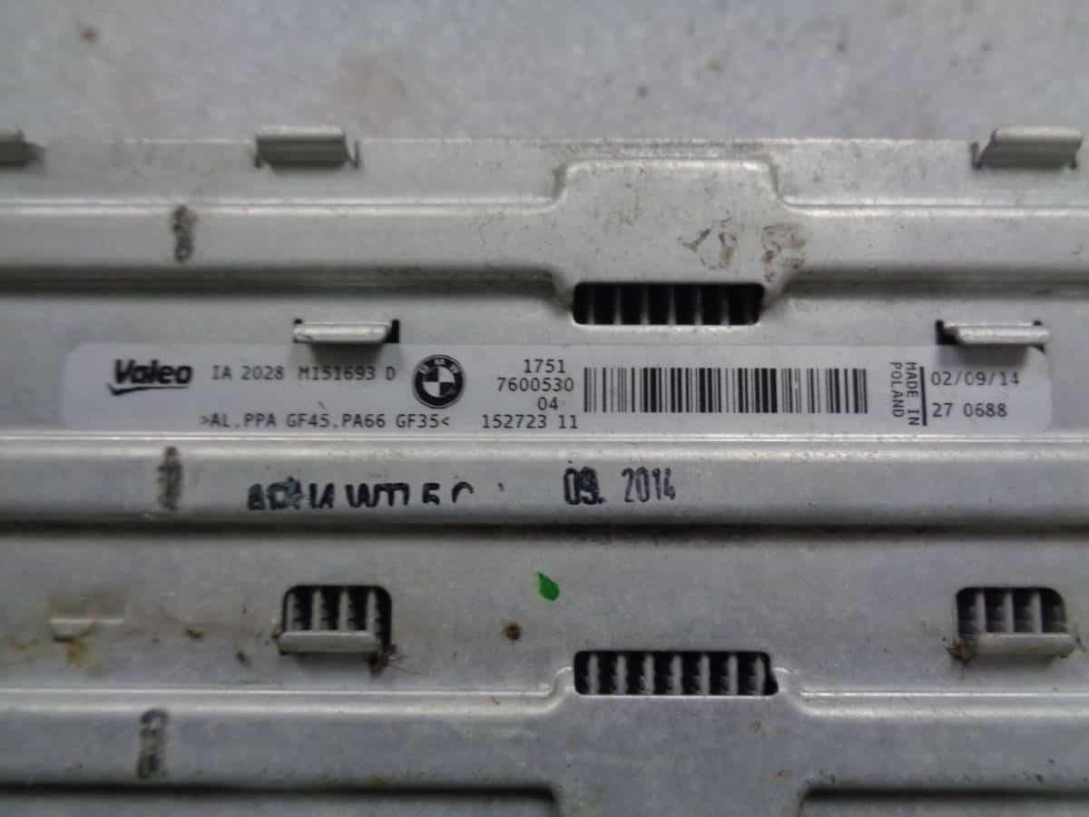 BMW 3シリーズ DBA-3B20 インタークーラー 300 7600530-04 H26年 BMW 3シリーズ 320iツーリング F31 DBA-3B20 ラジエーター コア