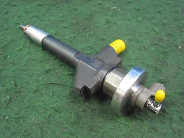Mazda Bongo Injector Pump _ Replacing the injector pump seals – PCHVMF