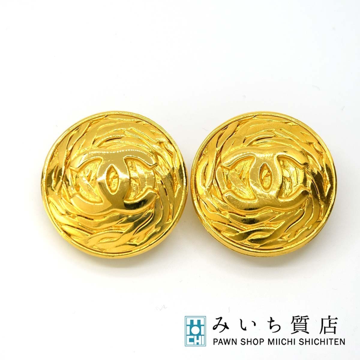 Buy CHANEL Coco Mark Round Earrings Gold P9322 from Japan - Buy authentic  Plus exclusive items from Japan