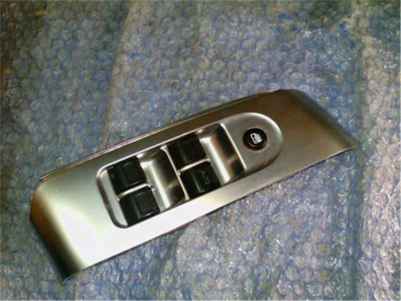 [Used]Power Window Switch HONDA Fit 2007 DBAGD3 BE FORWARD Auto Parts