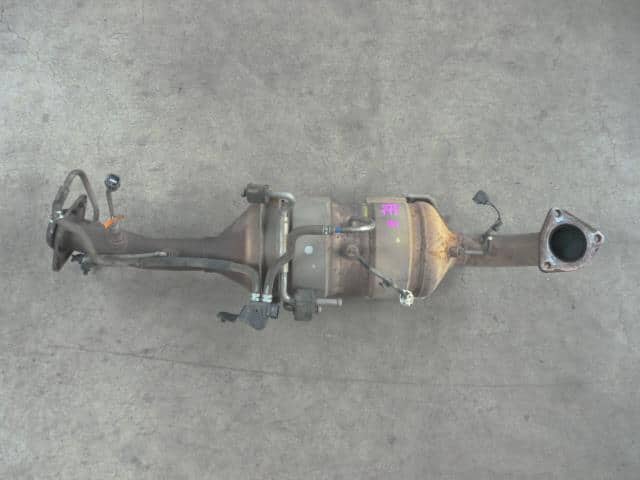 ダイナ　KDY231 フロントエキゾーストパイプ 17410-30320 Used]Front Exhaust Pipe TOYOTA Dyna 2014 QDF-KDY231 1741030320