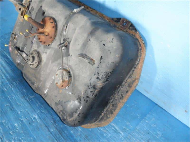 [Used]Fuel Tank DAIHATSU Hijet 1994 VS110P 7700187579000 BE FORWARD Auto Parts