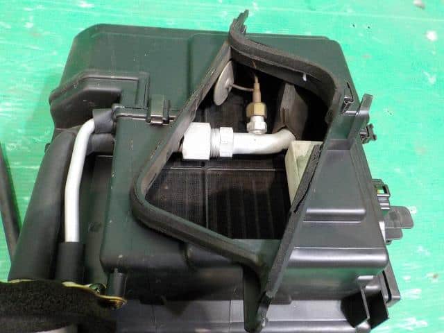 [Used]Air Conditioner Assembly Mitsubishi Fuso 2001 KK-FG53EC - BE ...