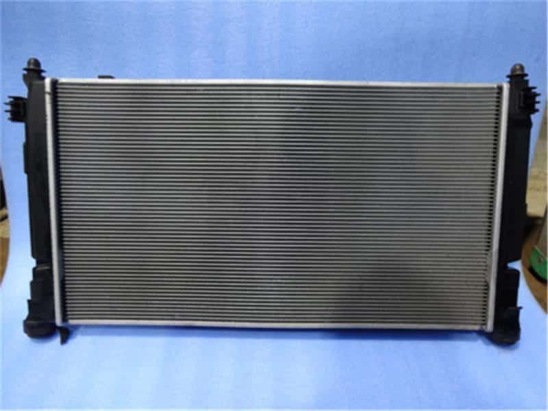 C-HR 新品 ラジエーター ZYX10 即納特価 C-HR ZYX10⁄ZYX11⁄NGX10⁄NGX50 後期 純正 フロントバンパー 52119