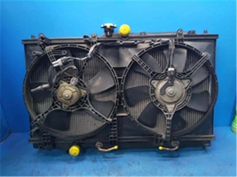 [Used]Radiator MITSUBISHI Lancer 2005 DBECS2V MR993259 BE FORWARD