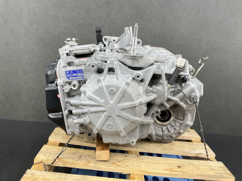 [Used]The PU014 T7C Peugeot 308CC glyph integral 6AT Automatic