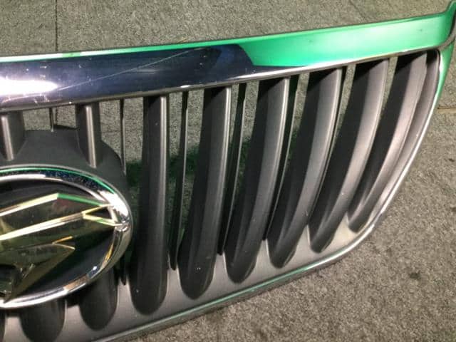 [Used]Radiator Grille TOYOTA Harrier 2011 CBA-ACU30W 5310148201 - BE ...