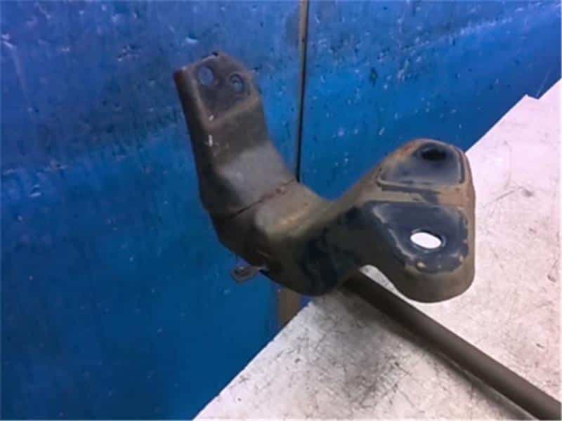 [Used]Front Right Lower Control Arm DAIHATSU Hijet 2000 TES200P BE