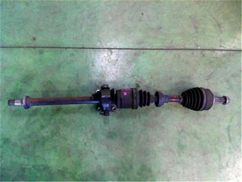 [Used]Front Right Drive Shaft HONDA Step Wagon 2006 DBARG2 44305SLJ000