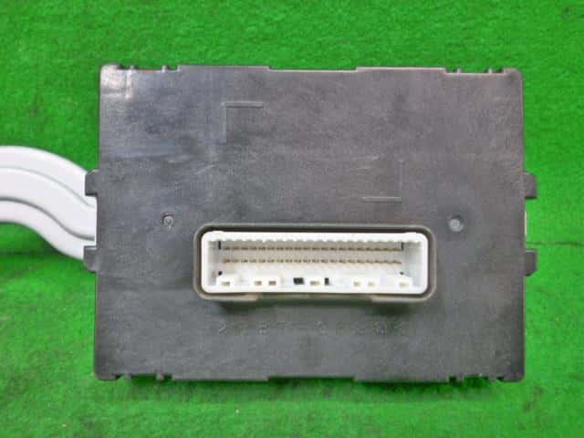 [Used]Control Unit SUZUKI Swift 2016 CBA-ZC32S - BE FORWARD Auto Parts