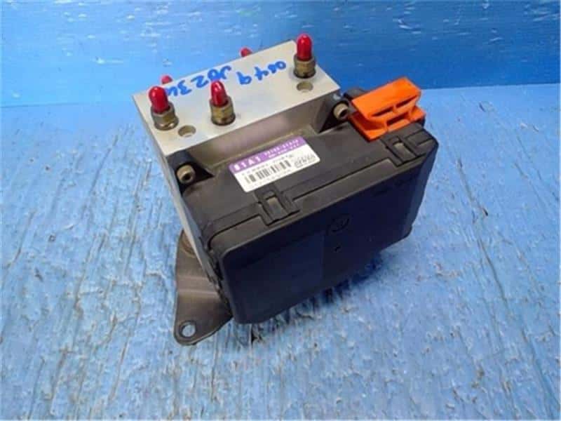 [Used]ABS Control Module SUZUKI Jimny 2001 TAJB23W 5610081A11 BE