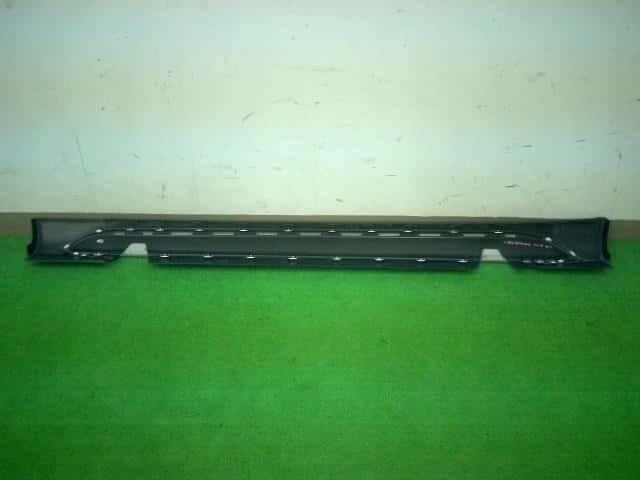 Used]Right Side Step BMW X1 2011 ABA-VL18 51772993564 - BE FORWARD