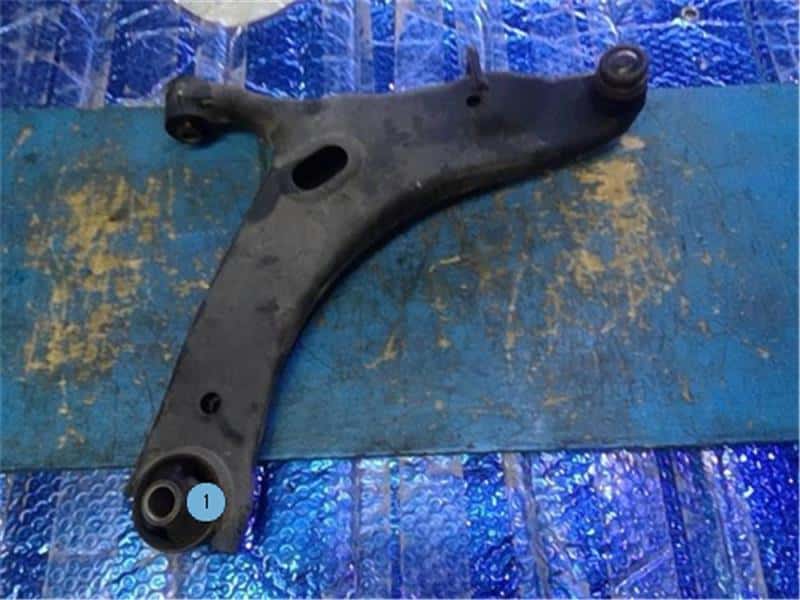 [Used]Front Right Lower Control Arm SUBARU Impreza XV 2013 DBAGP7