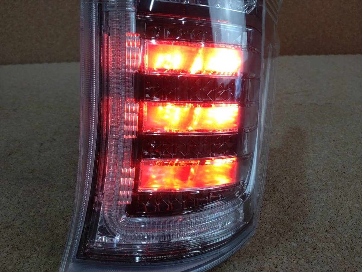 Used]A Honda Step WGN Spada RK5 RK6 Right Tail Lamp LED STANLEY