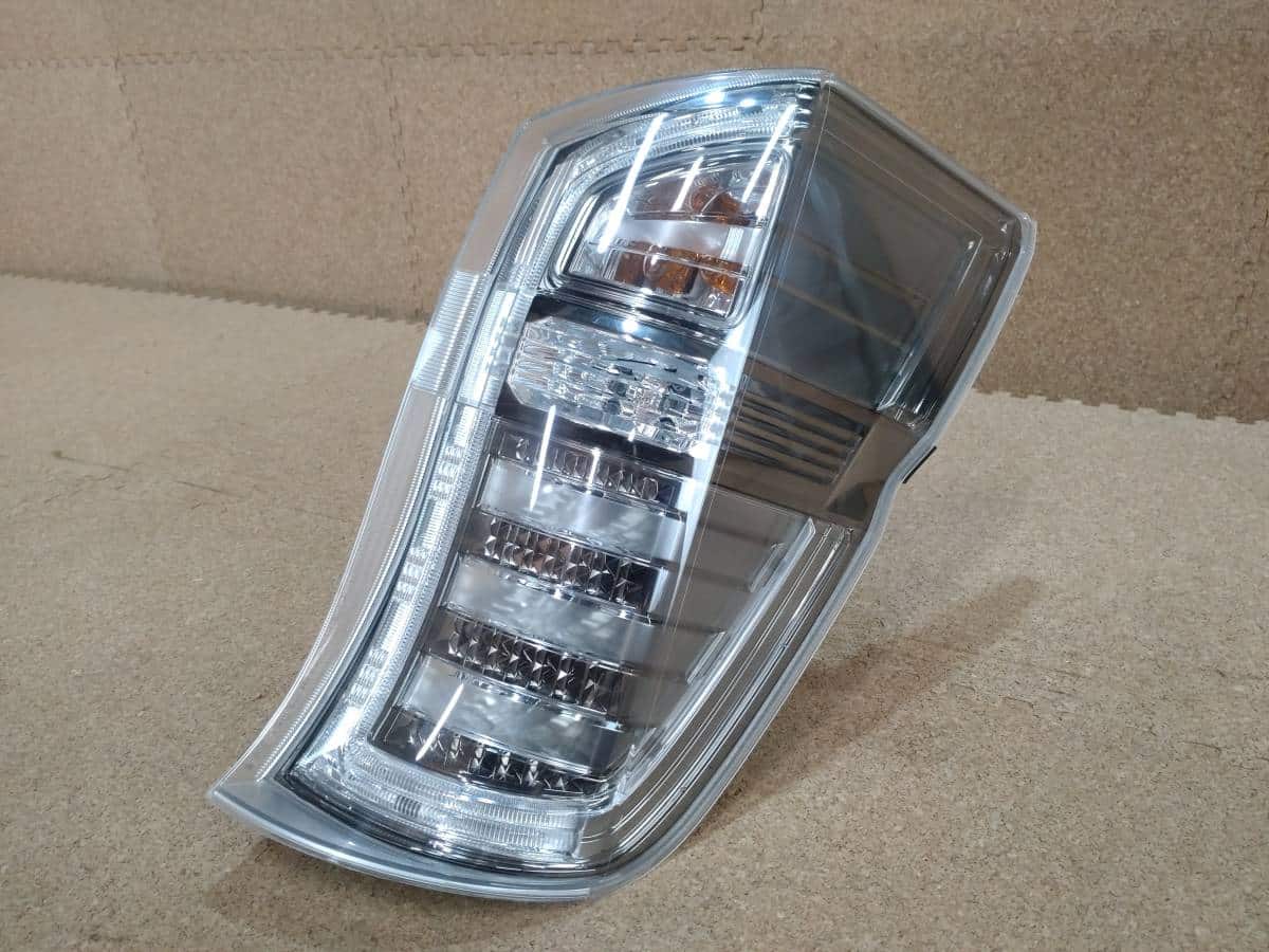 Used]A Honda Step WGN Spada RK5 RK6 Right Tail Lamp LED STANLEY 