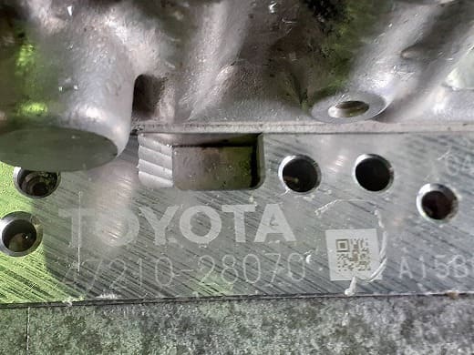 ヴォクシー DAA-ZWR80G ABS アクチュエーター ユニット 070