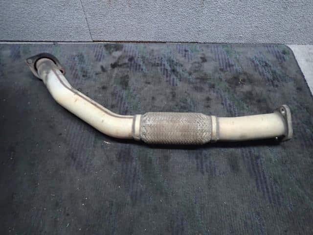 Used]Front Exhaust Pipe MITSUBISHI Pajero 1992 Q-V24WG MB611506