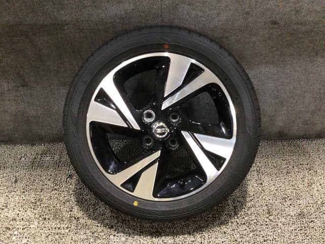 Used]Tire/Wheel Assembly NISSAN Dayz 2022 4AA-B48W D03007MG3C - BE