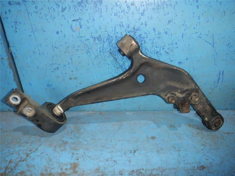 [Used]Front Left Lower Control Arm NISSAN XTrail 2004 UANT30 BE