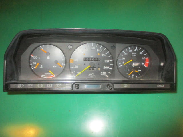 Used]□Benz W201 190E speedometer 2015421116 2015422108 buhintori