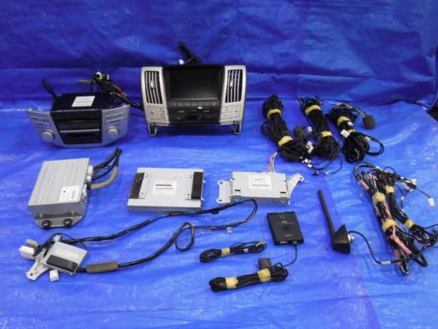 [Used]Multi Monitor TOYOTA Harrier 2010 CBA-ACU30W - BE FORWARD Auto Parts
