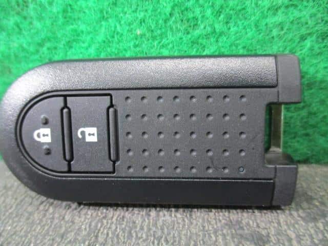 [Used]Keyless Entry Remote Control Key TOYOTA Passo 2022 5BA-M700A ...