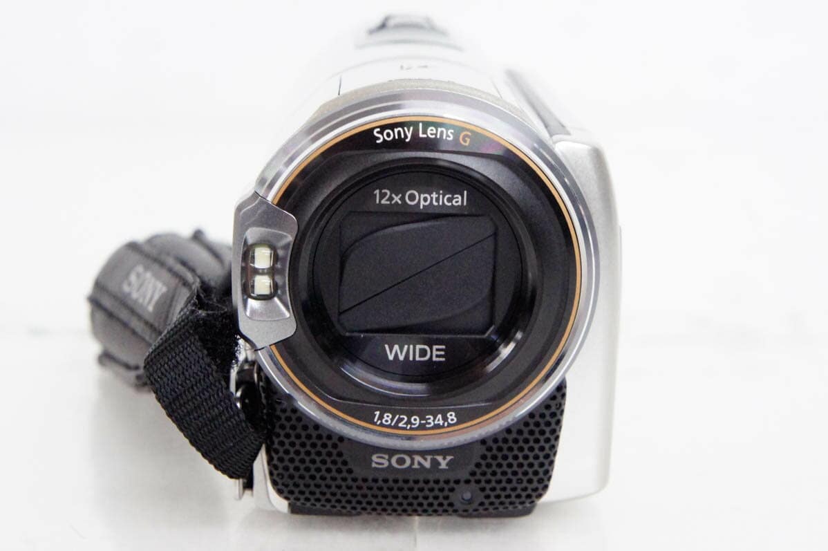 r*9様 HDR-CX590 HDR-CX590V | デジタルビデオカメラ Handycam ハンディカム | ソニー