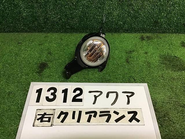 Used]Turn Signal Light TOYOTA Aqua 2016 DAA-NHP10 8151052050 - BE