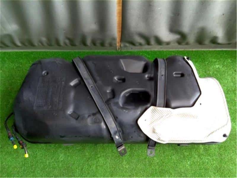 [Used]Fuel Tank SUZUKI Swift 2014 DBAZC72S 8910179820 BE FORWARD