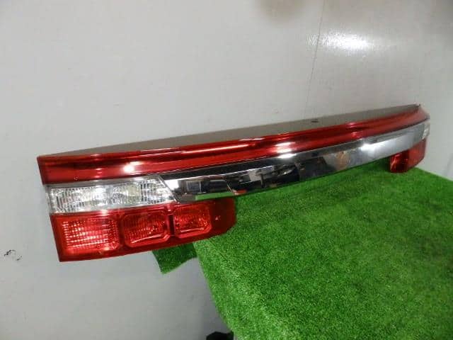 [Used]Rear Finish Panel HONDA Step Wagon 2008 DBA-RG1 33700SLJ901 - BE ...