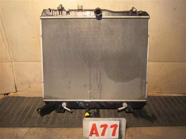 [Used]Radiator TOYOTA Hiace 2018 CBF-TRH200V 1640075611 - BE FORWARD ...