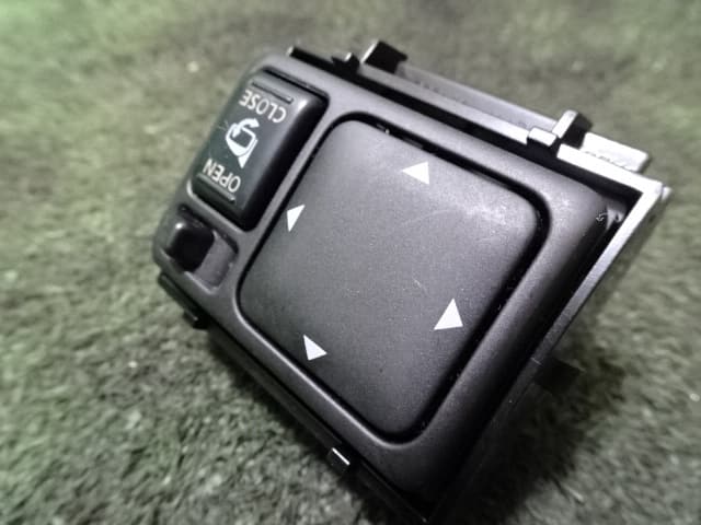 Used]Side View Mirror switch Nissan Lafesta 25570-AX000 - BE
