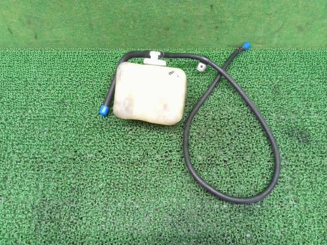 [Used]Coolant Tank MITSUBISHI Pajero 1989 Q-L144GW MB605260 - BE ...