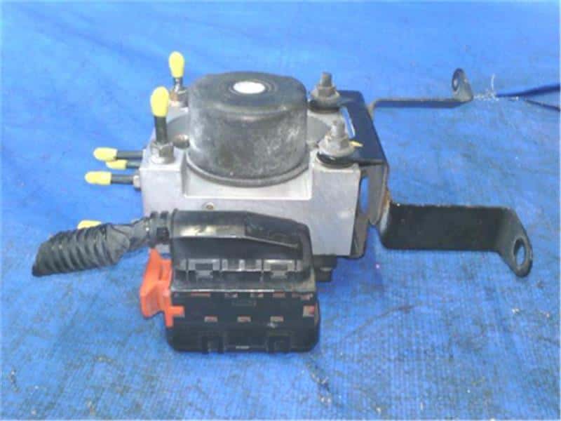 [Used]ABS Control Module HONDA Mobilio Spike 2003 LAGK1 57110SEY000