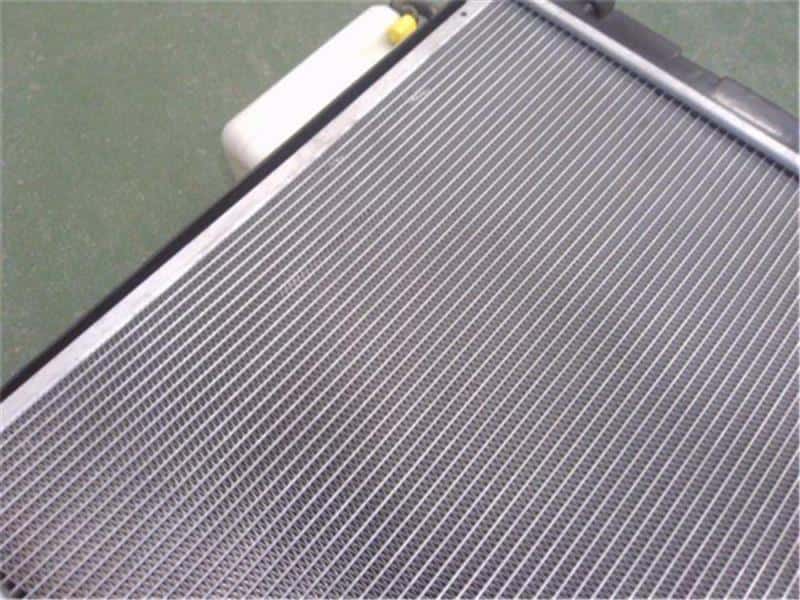 [Used]Radiator TOYOTA Noah 2007 DBA-ZRR70W - BE FORWARD Auto Parts