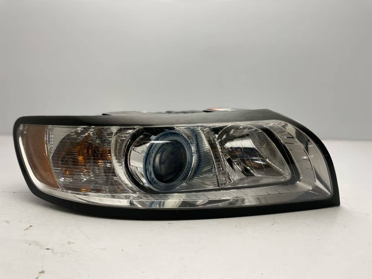 Volvo v50 xenon headlights outlet